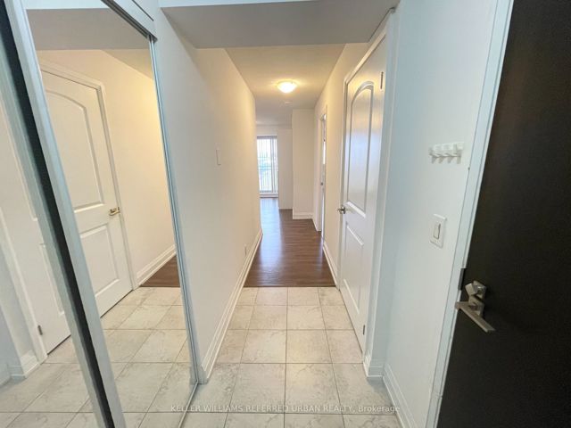 811 - 55 De Boers Dr