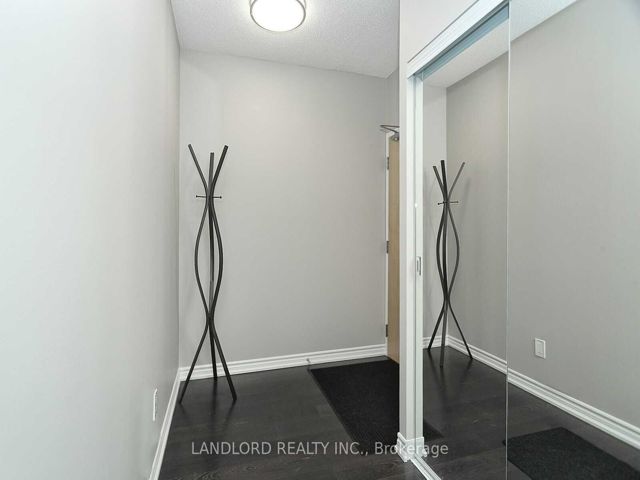 1107 - 3865 Lake Shore Blvd W
