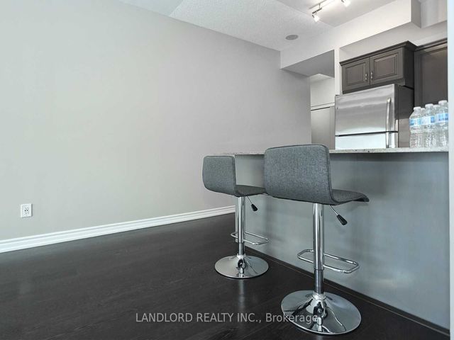 1107 - 3865 Lake Shore Blvd W