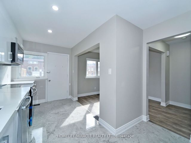82 - 6429 Finch Ave W