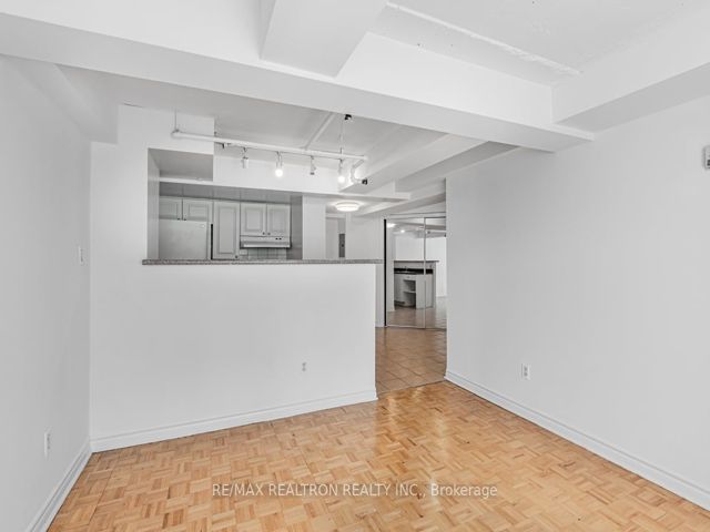 109 - 1407 Dupont St