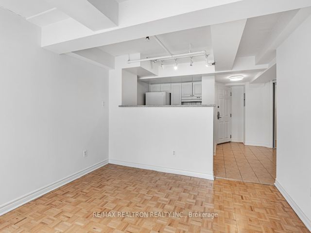 109 - 1407 Dupont St
