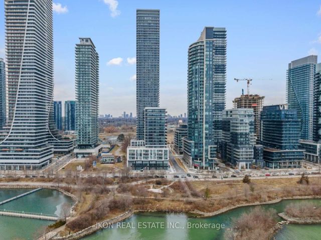 1410 - 38 Annie Craig Dr