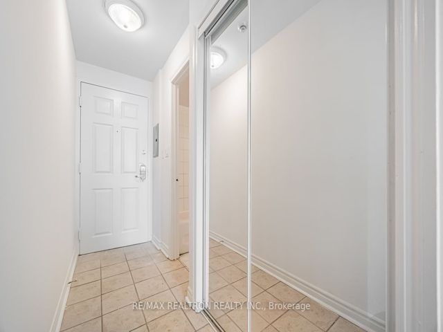114 - 1401 Dupont St