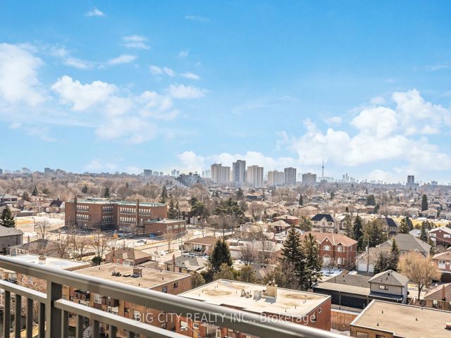 837 - 830 Lawrence Ave W