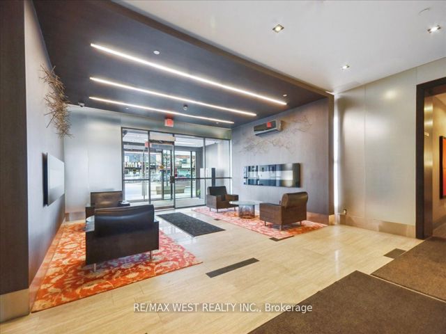 101 - 1185 The Queensway