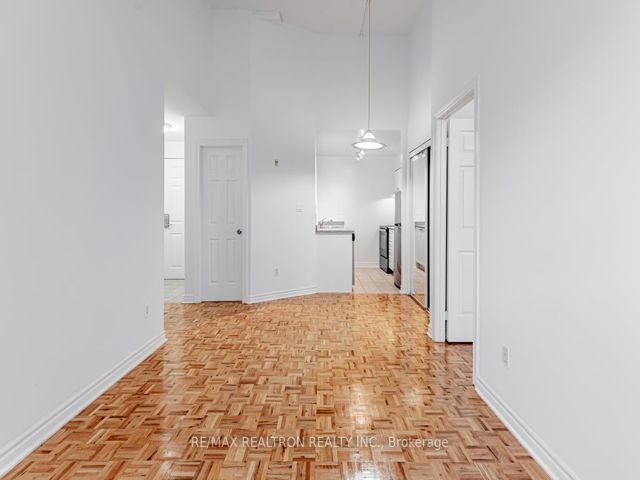 116 - 1401 Dupont St