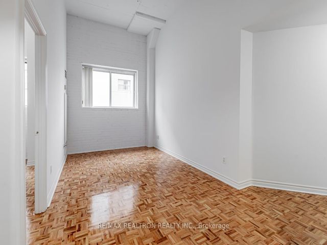 116 - 1401 Dupont St