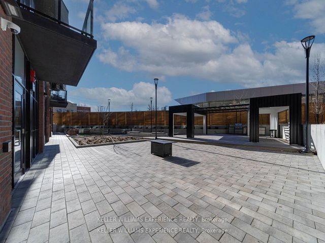 118 - 2300 St Clair Ave W