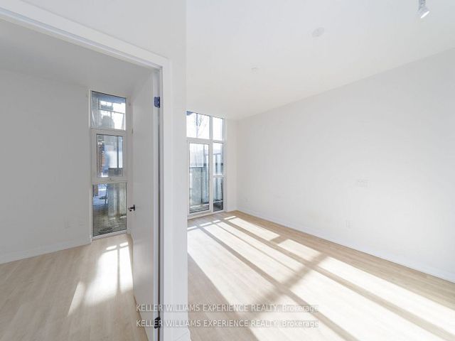 118 - 2300 St Clair Ave W