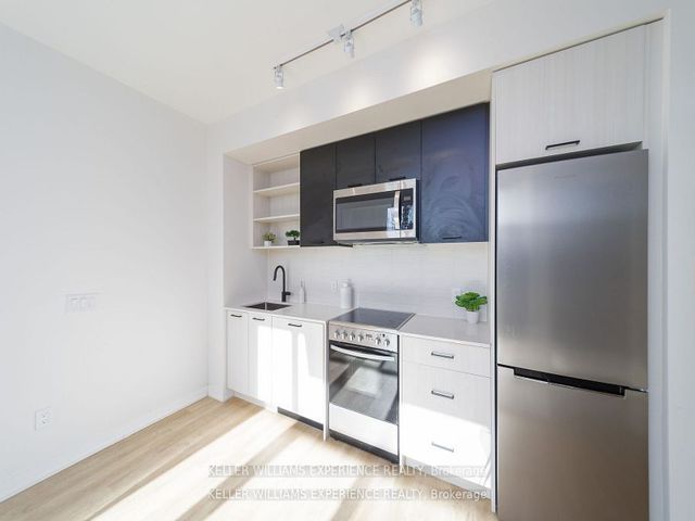118 - 2300 St Clair Ave W