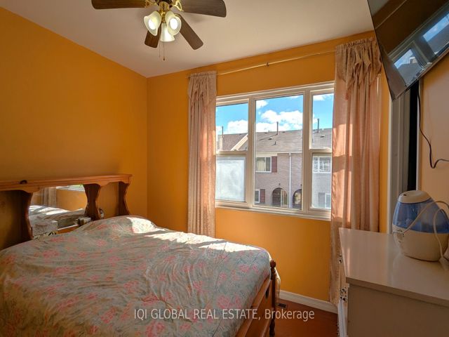 15 - 2004 Martin Grove Rd