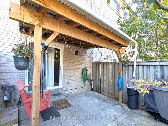 15 - 2004 Martin Grove Rd