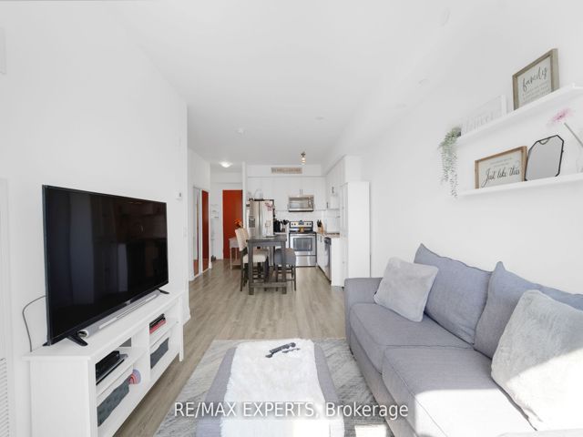 316 - 2800 Keele St