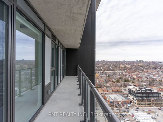 2110 - 1285 Dupont St