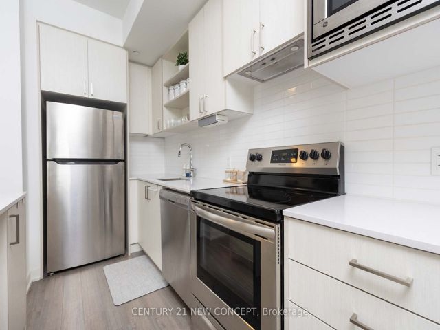 211 - 155 Downsview Park Blvd