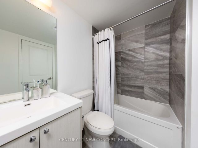 211 - 155 Downsview Park Blvd