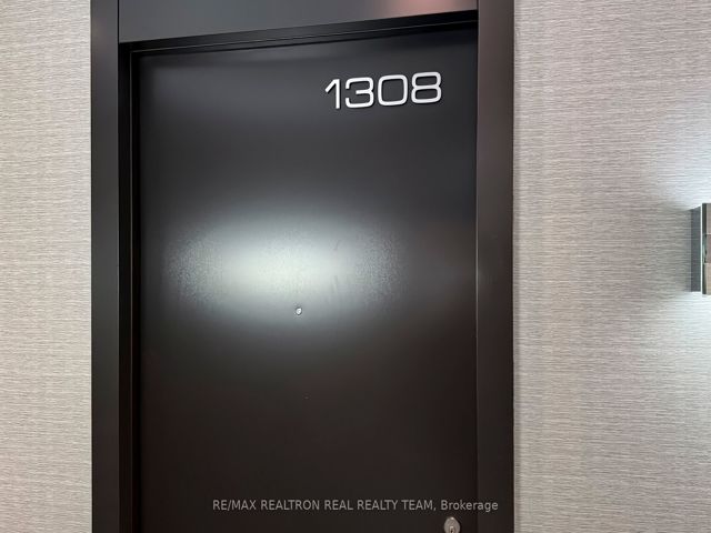 1308 - 9 Valhalla In Rd