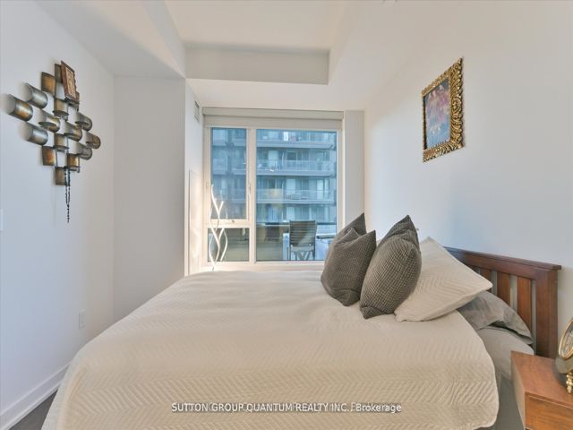 1205 - 1928 Lakeshore Blvd W