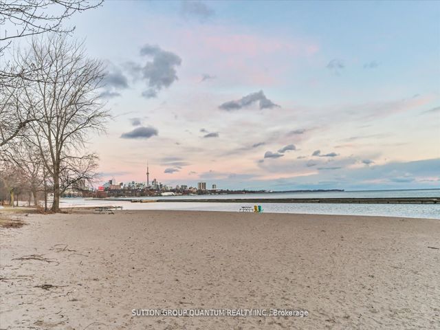 1205 - 1928 Lakeshore Blvd W