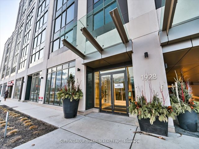 1205 - 1928 Lakeshore Blvd W