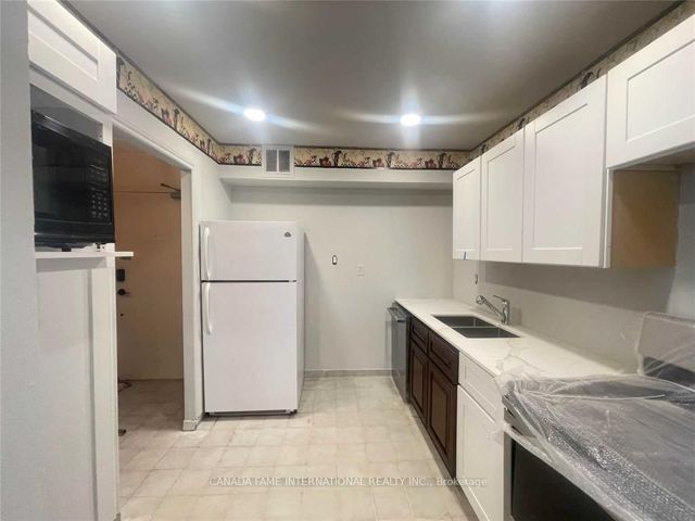 Ph04 - 330 Dixon Rd