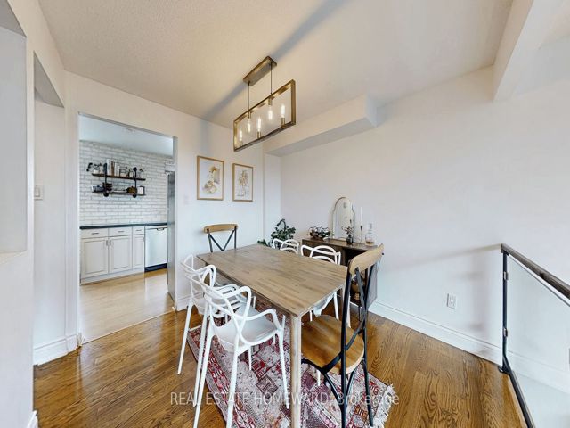7 - 4 Bradbrook Rd