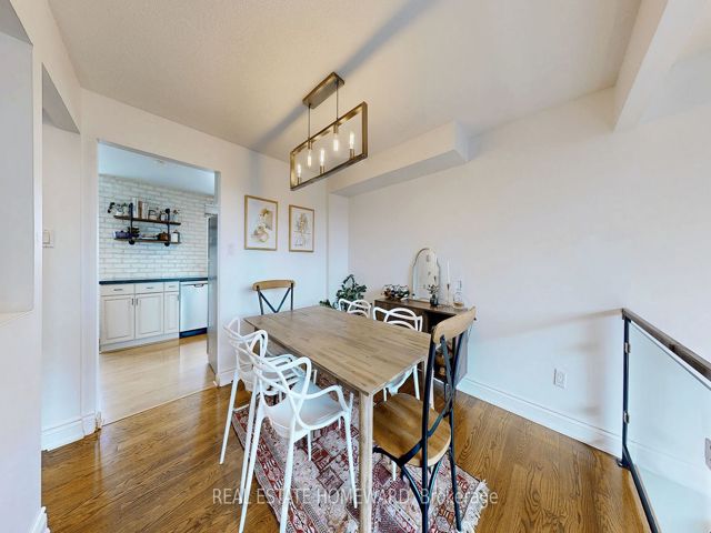 7 - 4 Bradbrook Rd