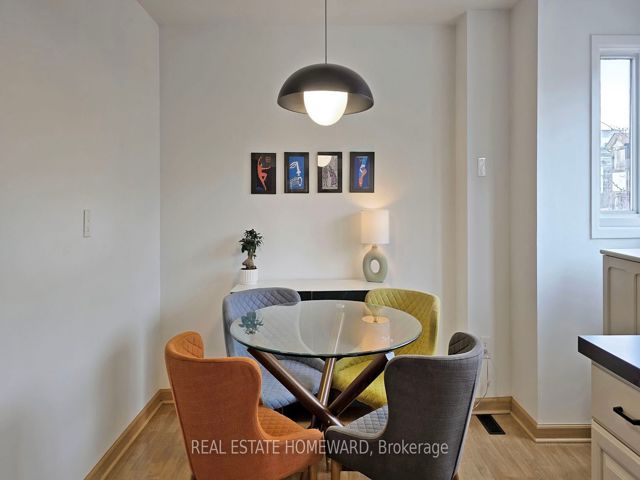 7 - 4 Bradbrook Rd