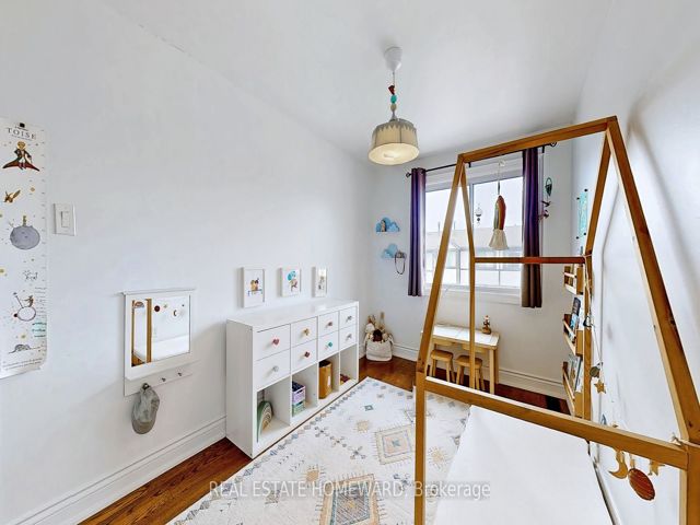 7 - 4 Bradbrook Rd