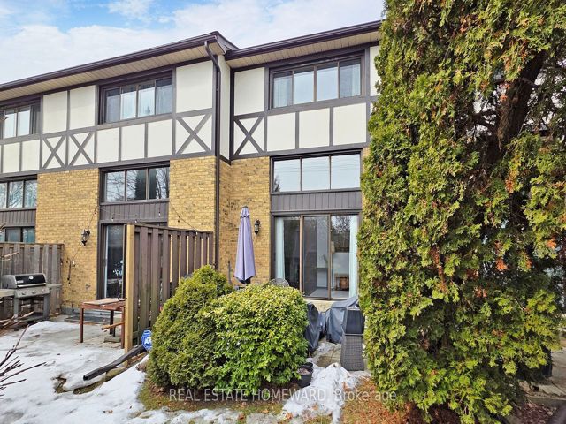 7 - 4 Bradbrook Rd