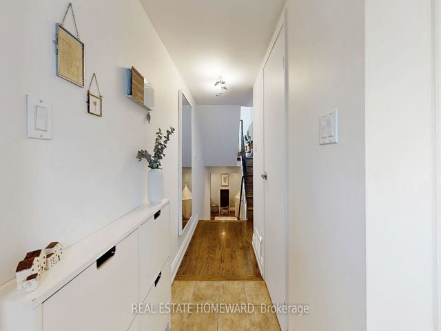 7 - 4 Bradbrook Rd