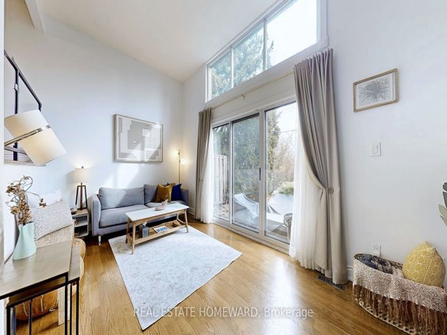 7 - 4 Bradbrook Rd