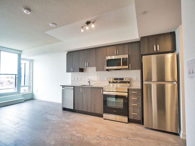 808 - 556 Marlee Ave