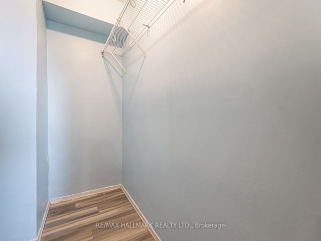 701 - 5 Frith Rd