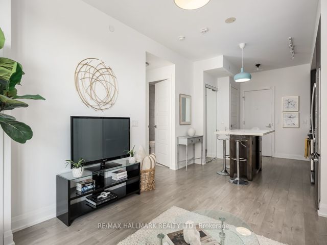 604 - 110 Marine Parade Dr