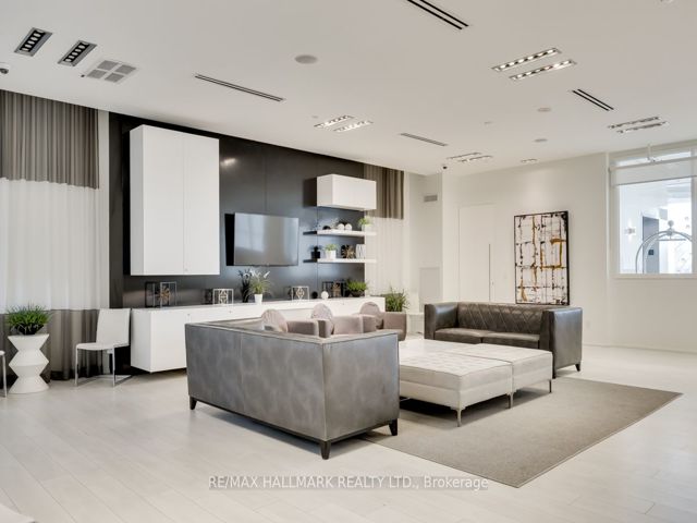 604 - 110 Marine Parade Dr