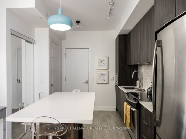 604 - 110 Marine Parade Dr