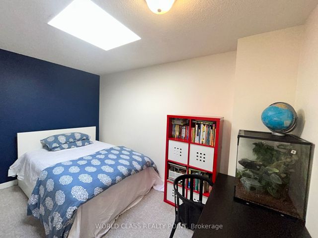 36 - 2059 Weston Rd