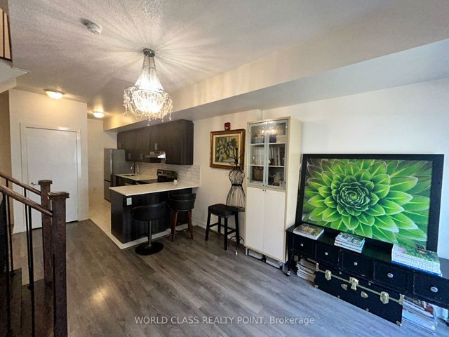 36 - 2059 Weston Rd
