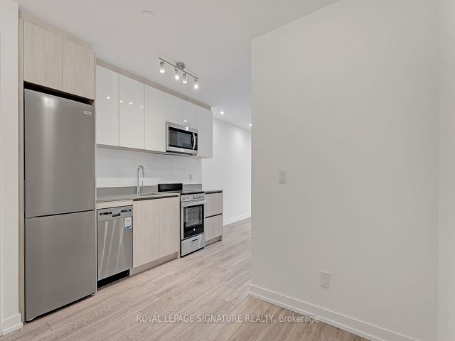 310 - 3100 Keele St