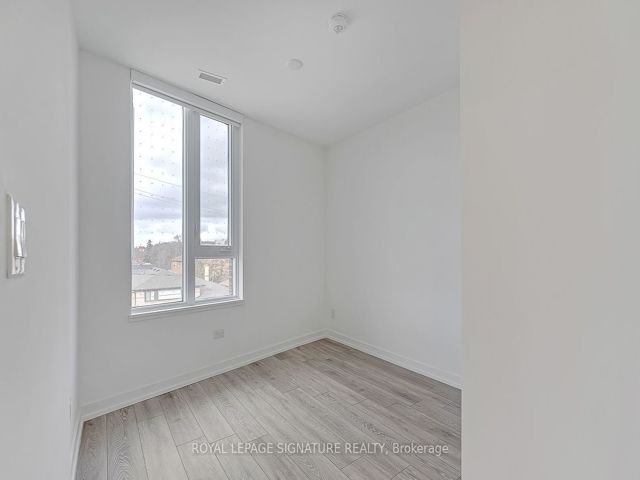 310 - 3100 Keele St