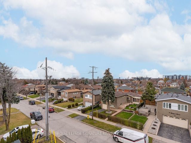 310 - 3100 Keele St