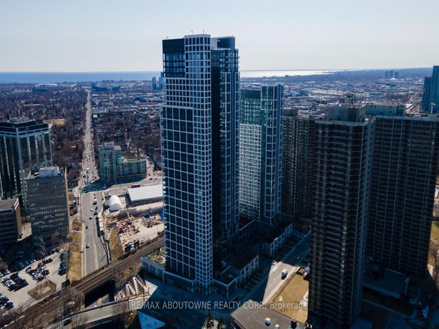 801 - 7 Mabelle Ave