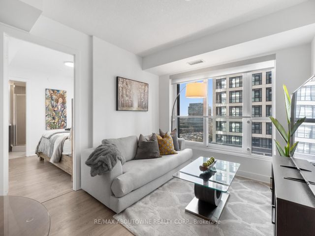 801 - 7 Mabelle Ave
