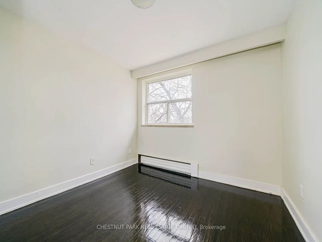 #4 - 4 Superior Ave