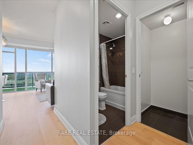 2201 - 80 Marine Parade Dr