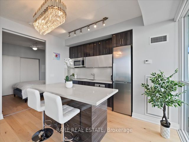 2201 - 80 Marine Parade Dr