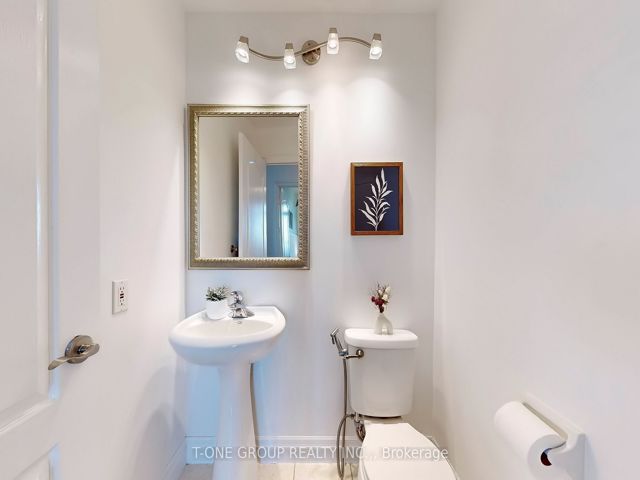 604 - 2119 Lake Shore Blvd
