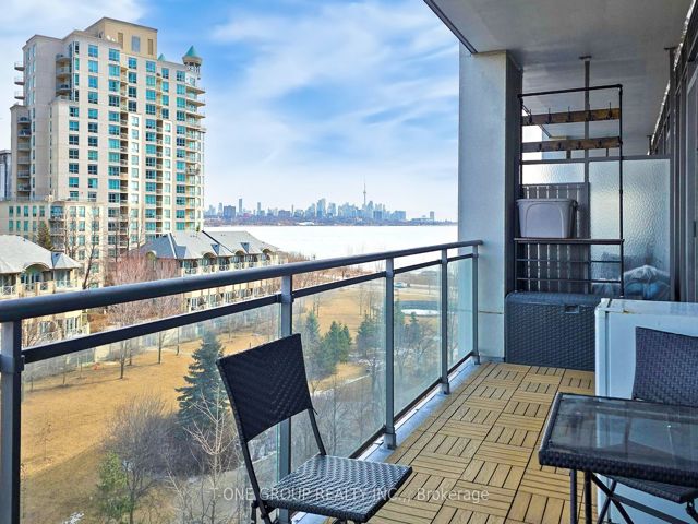 604 - 2119 Lake Shore Blvd